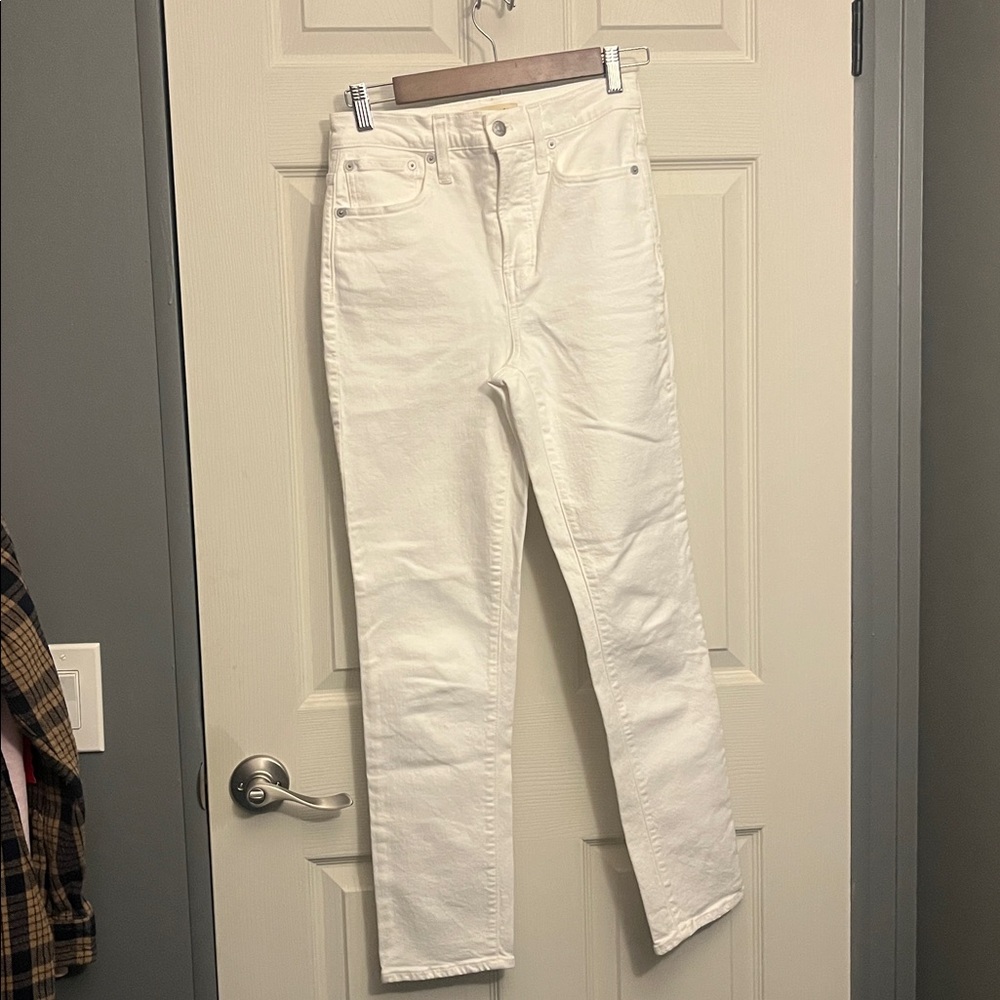 MadewellStylish Women's Straight Leg Jeans in Cream. - NWOT